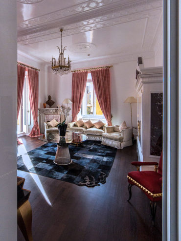 Via Veneto Suite interior detail